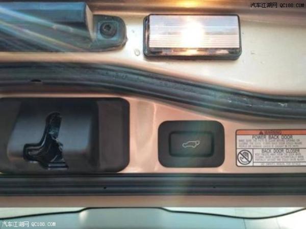 进口18款丰田酷路泽5700配置380马力试驾