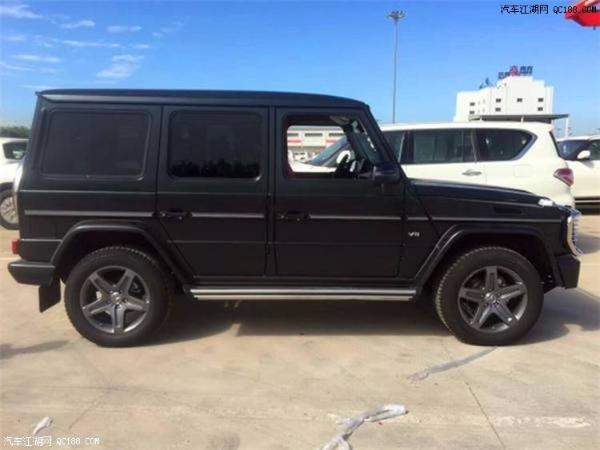 18款墨版奔驰G500黑红现车内饰设计体验