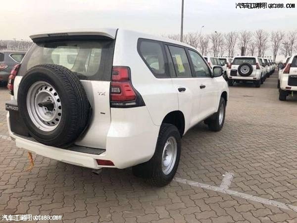 横行车市60余年 18款霸道2700中东版价格