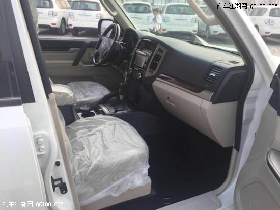 18款进口三菱帕杰罗V97中东版性能体验