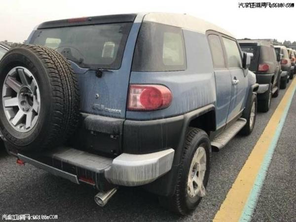 18款丰田FJ酷路泽短轴四驱越野性能体验