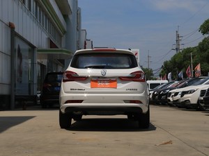 宝骏310W店内报价4.28万起售 欢迎垂询