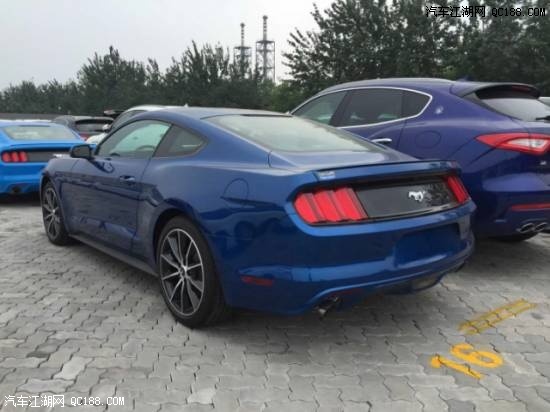 2017款福特野马2.3T电光蓝/米黑加版解读