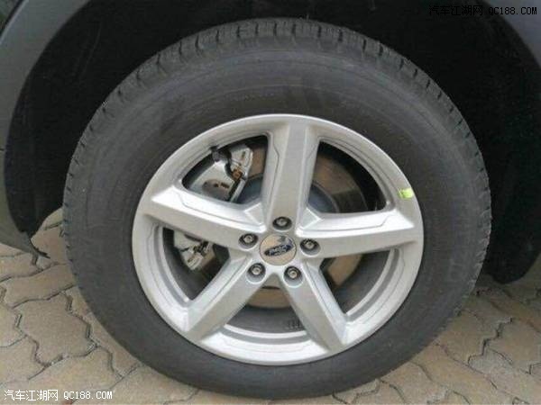 福特加版探险者全系降价现车配置油耗解读