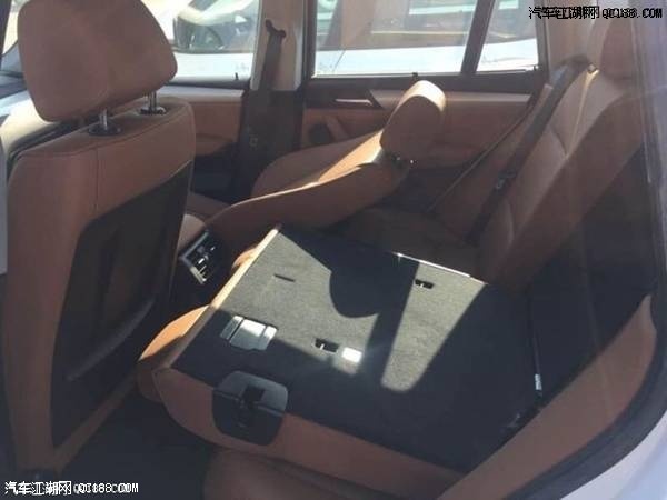 17款宝马X3 2.0T自动白棕汽油5座版实拍