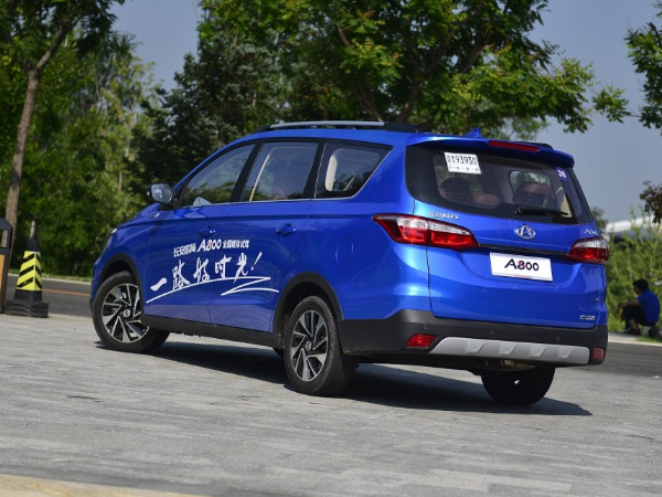 新款长安欧尚A800 1.6L手动精英版体验