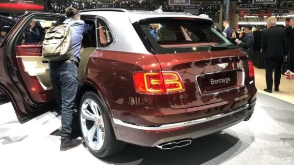 原创日内瓦车展 添越插电混动版车型正式亮相