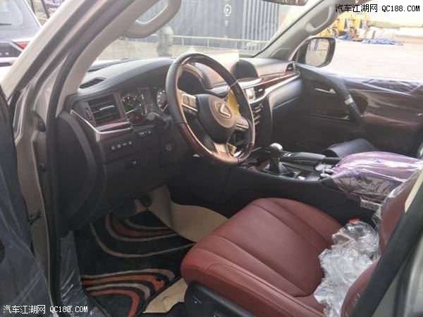 外形不怒自威 18款雷克萨斯570加版特价