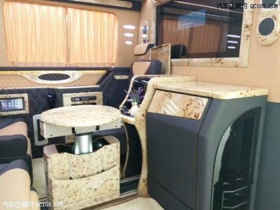 2018款平行进口车奔驰斯宾特价格解读