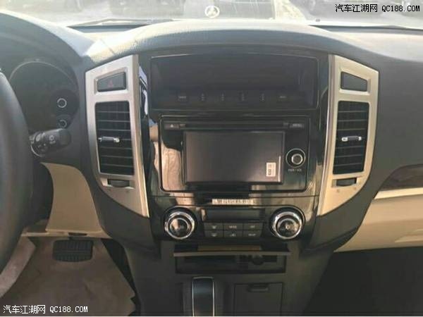 进口18款三菱帕杰罗V6 3.8报价现车报价