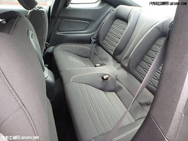 操控性世界一流 17款美规野马试驾体验