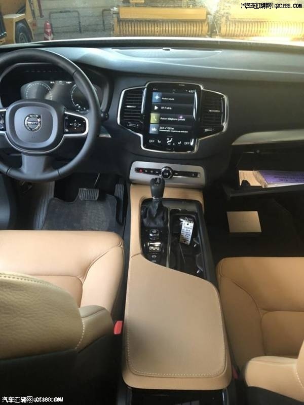 17款沃尔沃XC90 2.0T七座加版现车优惠价