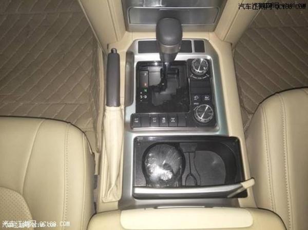 天津港18款中东版丰田酷路泽4000解析