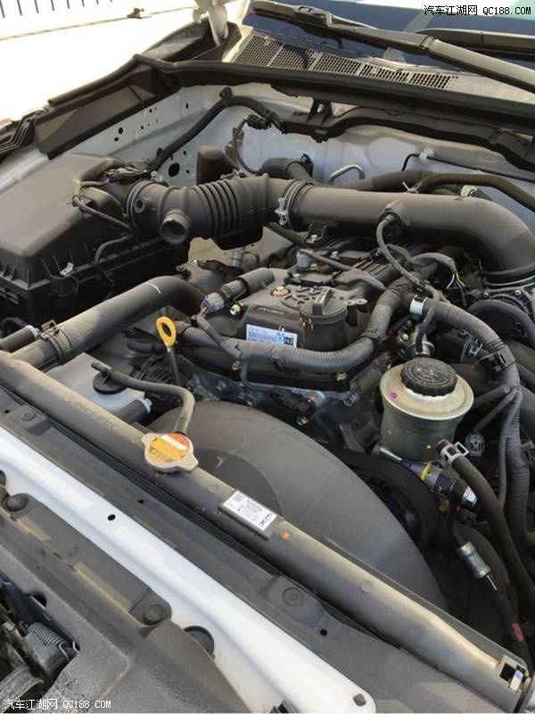 18款进口中东版丰田穿越者2700性能体验