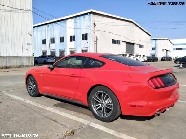 操控性世界一流 17款美规野马试驾体验