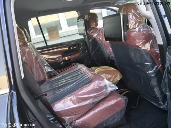 外形不怒自威 18款雷克萨斯570加版特价