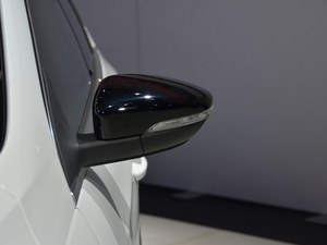 大众CC热销中 购车优惠高达5.56万元