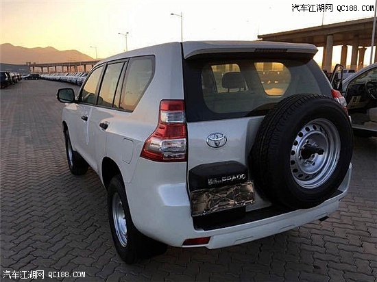 进口车17款丰田霸道2700中东版到店实拍