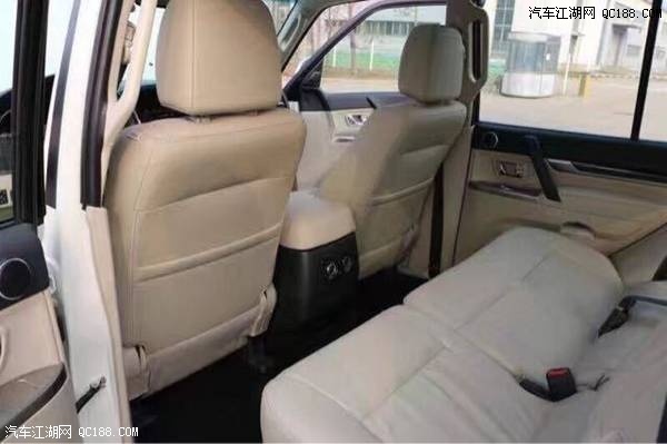 2017款三菱帕杰罗后娱版V97顶配GLS实测