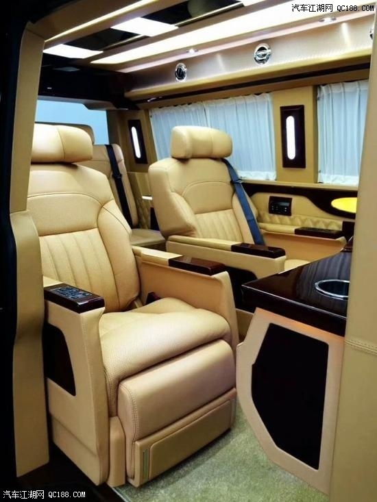 17款大众凯路威T6 2.0TSI涡轮增压版评测