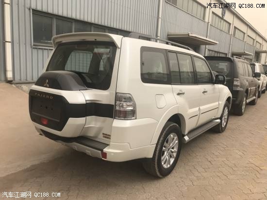 18款进口三菱帕杰罗V97中东版性能体验