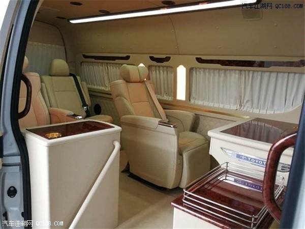 2018款平行进口中东版丰田海狮评测体验