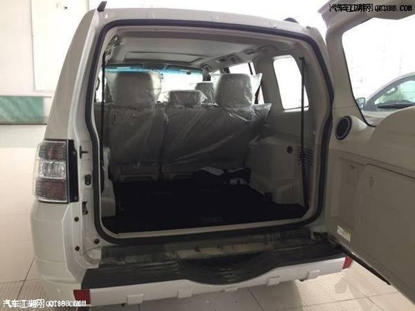 18款三菱帕杰罗V97中东版3.8L到店实拍