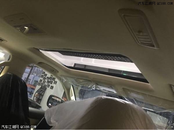 2018款中东版丰田酷路泽4600价格解读