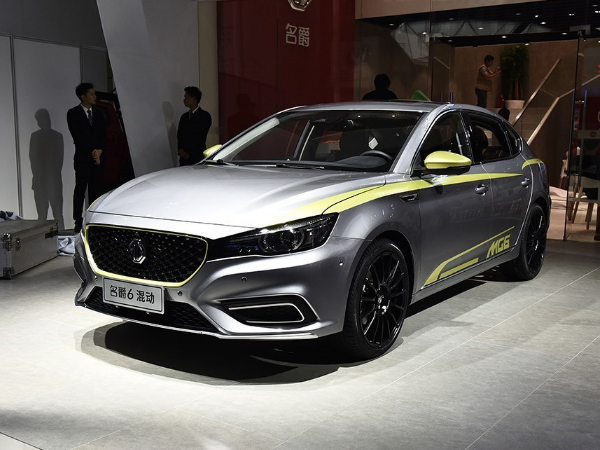 原创新名爵6插电混动版评测 高配置性能轿跑