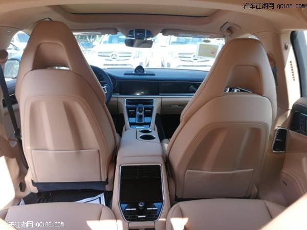 2018款保时捷加规版帕拉梅拉配置解读