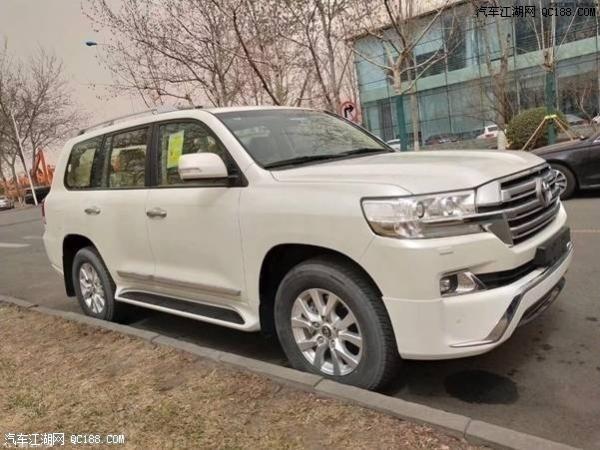 豪华舒适SUV 实拍18款丰田酷路泽4600