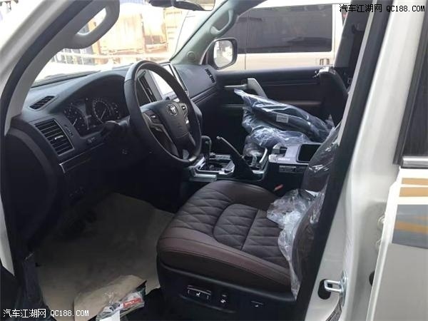 2018款中东版丰田酷路泽5700配置解读