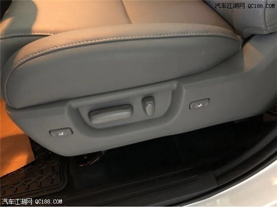 平行进口车18款丰田红杉5700报价解析