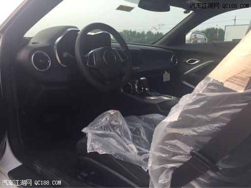 进口2017款雪佛兰科迈罗2.0T实拍感受