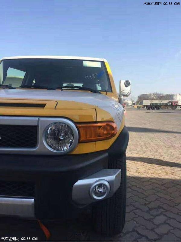 16款丰田FJ酷路泽黑内4.0五座中东版价格