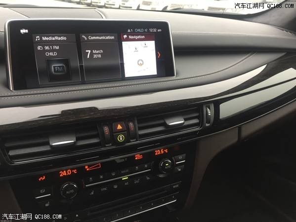 进口18款宝马X5 3.0T汽油加规到店实拍