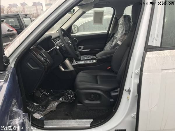 18款路虎揽胜行政3.0白外黑内汽油版价格