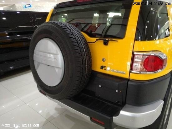 进口18款中东版丰田酷路泽FJ到店实拍