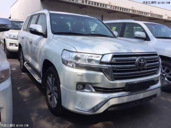 进口18款丰田兰德酷路泽5700配置解析