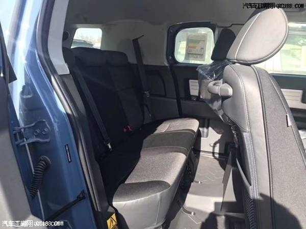 17款进口中东版丰田FJ酷路泽配置解读