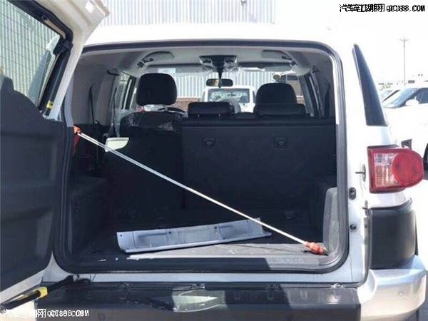 2017款丰田酷路泽FJ4.0中东版配置解读