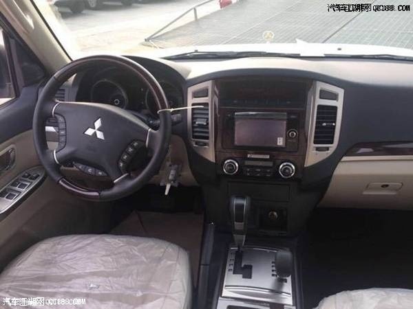 18款三菱帕杰罗V97限量版天窗实车实拍