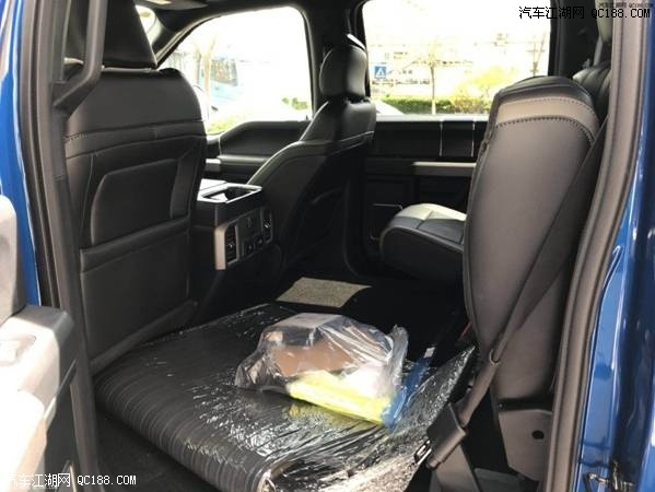 2018款福特猛禽F-150皮卡3.5T实拍感受