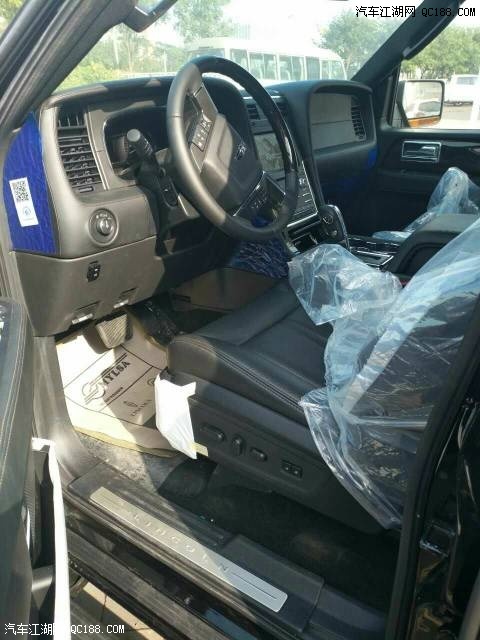 17款林肯领航员3.5T四驱长轴配置解读