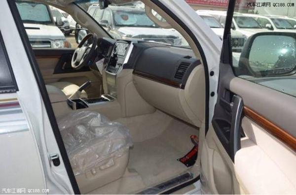 18款中东版兰德酷路泽4000 V6引擎试驾