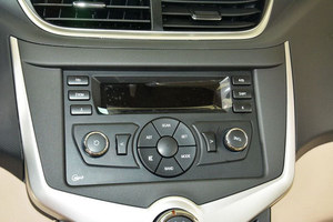 奇瑞风云2现车充足   最高优惠3千元