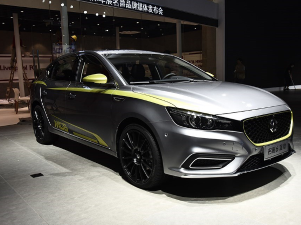 原创新名爵6插电混动版评测 高配置性能轿跑