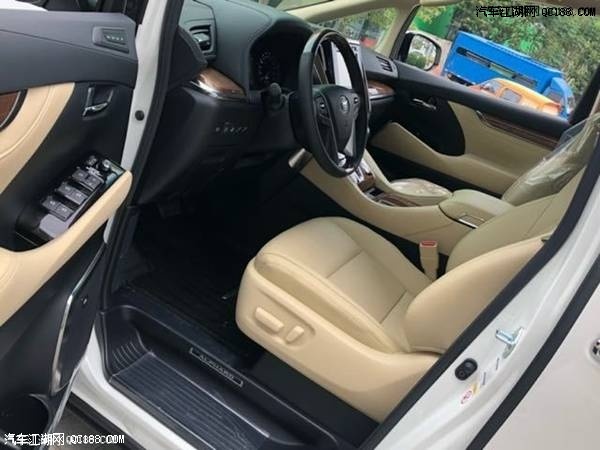 18款丰田埃尔法七座白外米内商务MPV解析