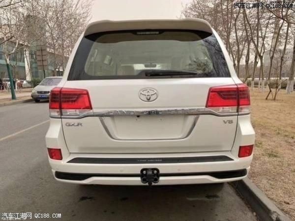 豪华舒适SUV 实拍18款丰田酷路泽4600