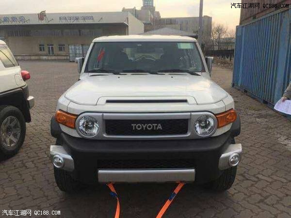 16款丰田FJ酷路泽黑内4.0五座中东版价格